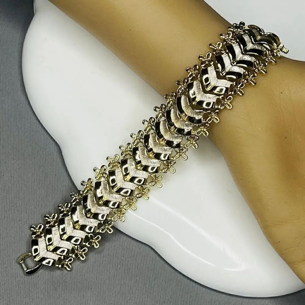 Vintage JUDY LEE collectors Silver and Gold Tone Wide Bicolor Bracelet
